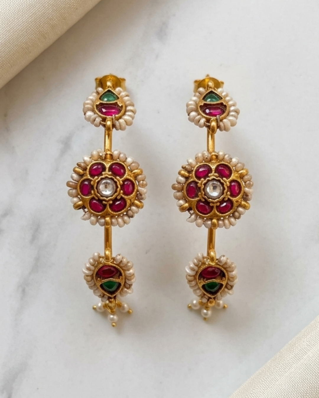 Nooraya Kundan hoops