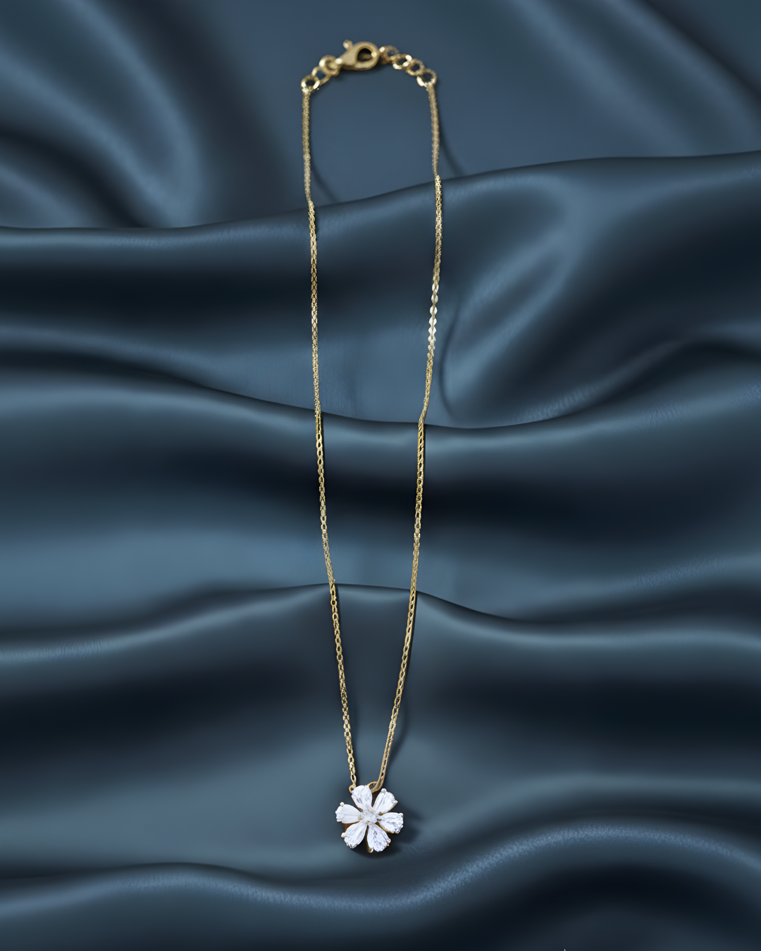 The Flora Pendant Necklace