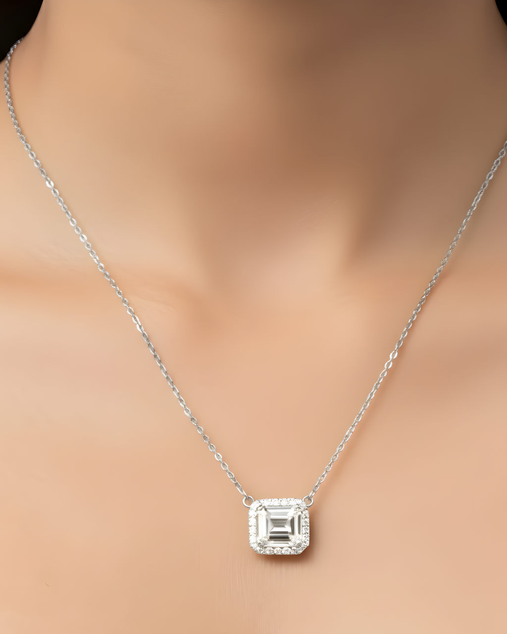 Lunara Emerald Solitaire Necklace