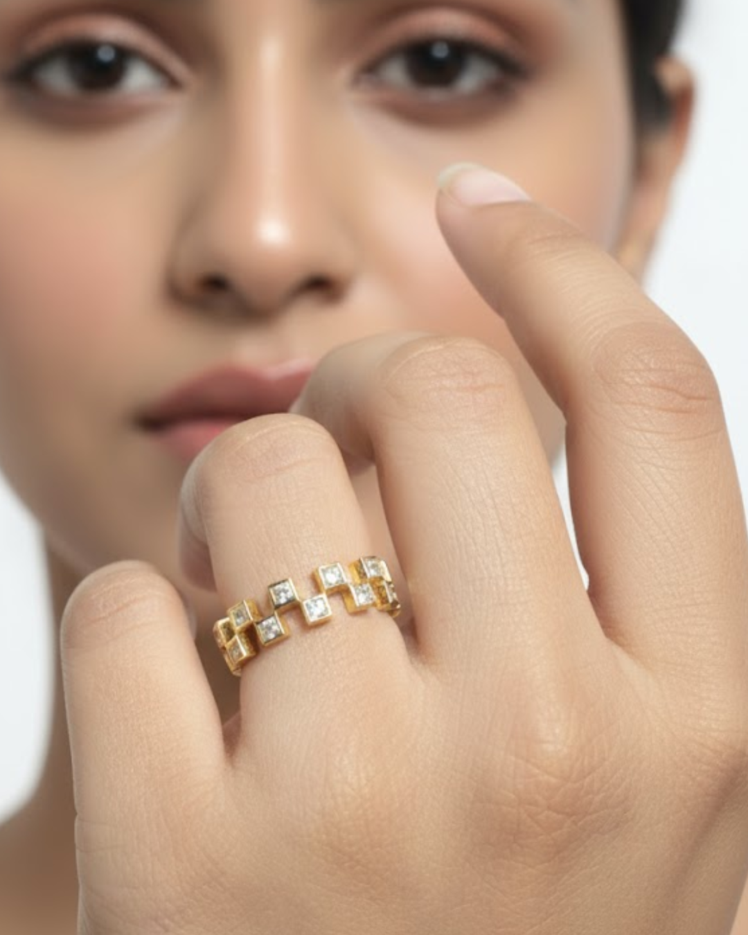 Modern Checkered Golden Ring